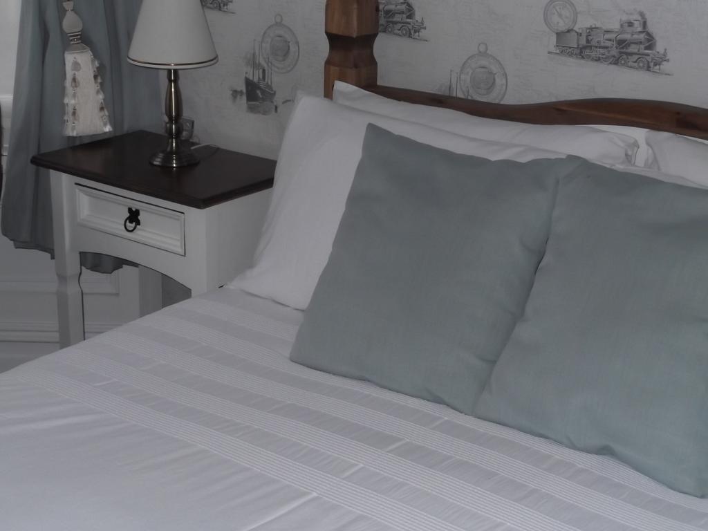 J'S Mayfair Guest House Blackpool Exteriör bild